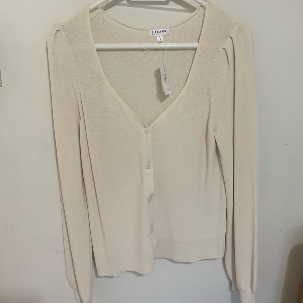NWT Cream cardigan